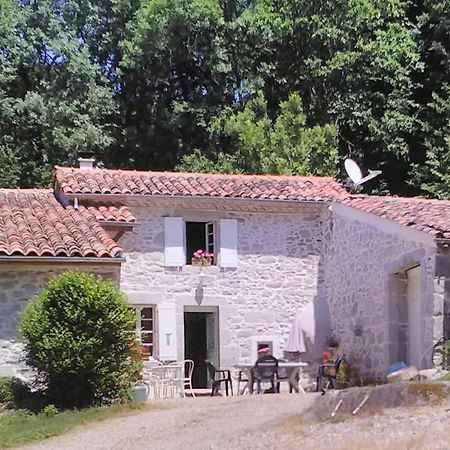 Gite Le Coumis 1370 Saint-Salvy-de-la-Balme ภายนอก รูปภาพ